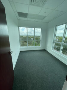 Suite 405